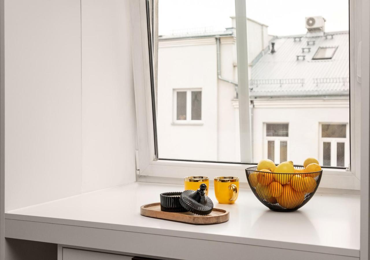 Butas New City Break Stara Praga Koneser Zabkowska Metro Netflix *